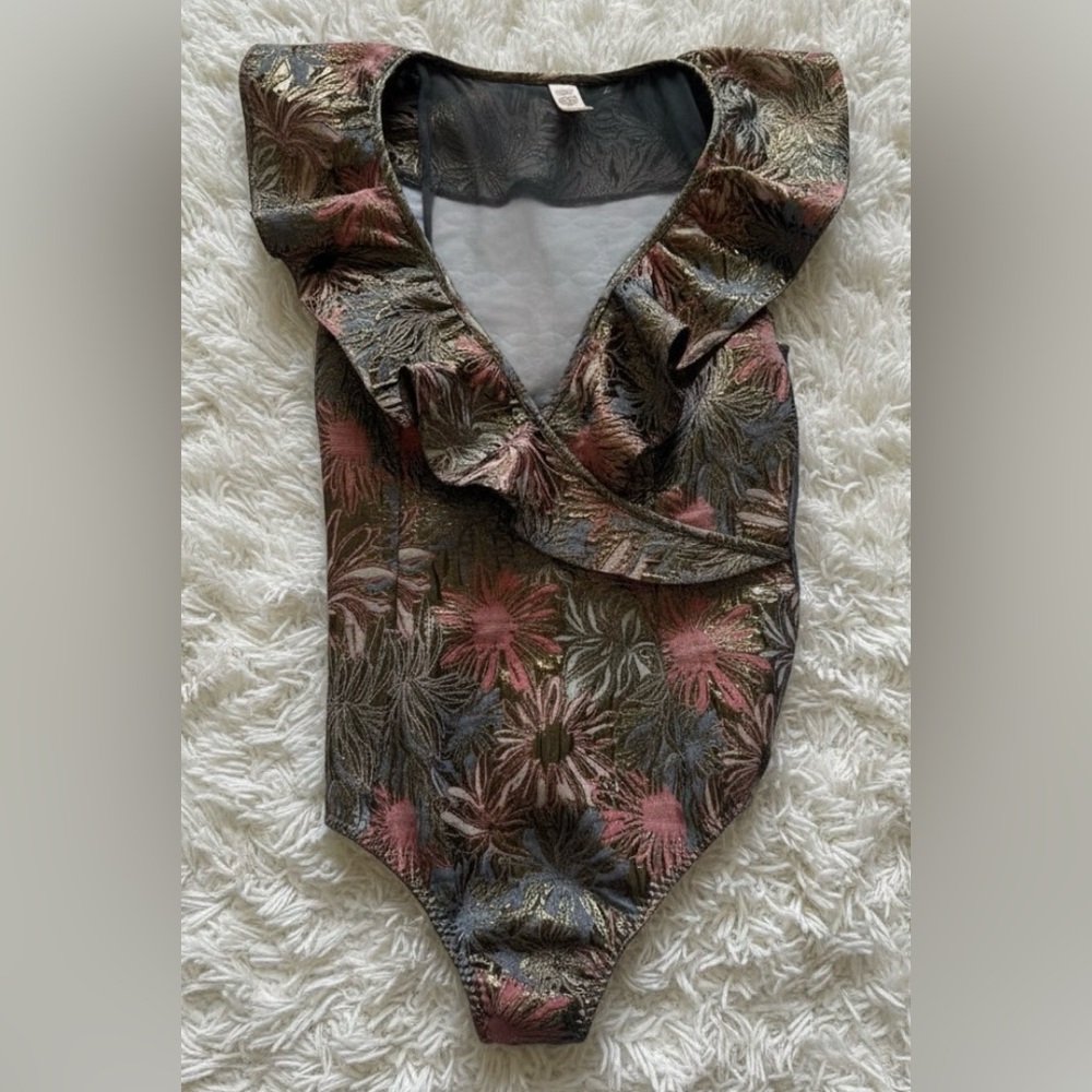 Victoria's Secret Dream Angels Shine Brocade Ruffle V Neck Bodysuit Size Small
